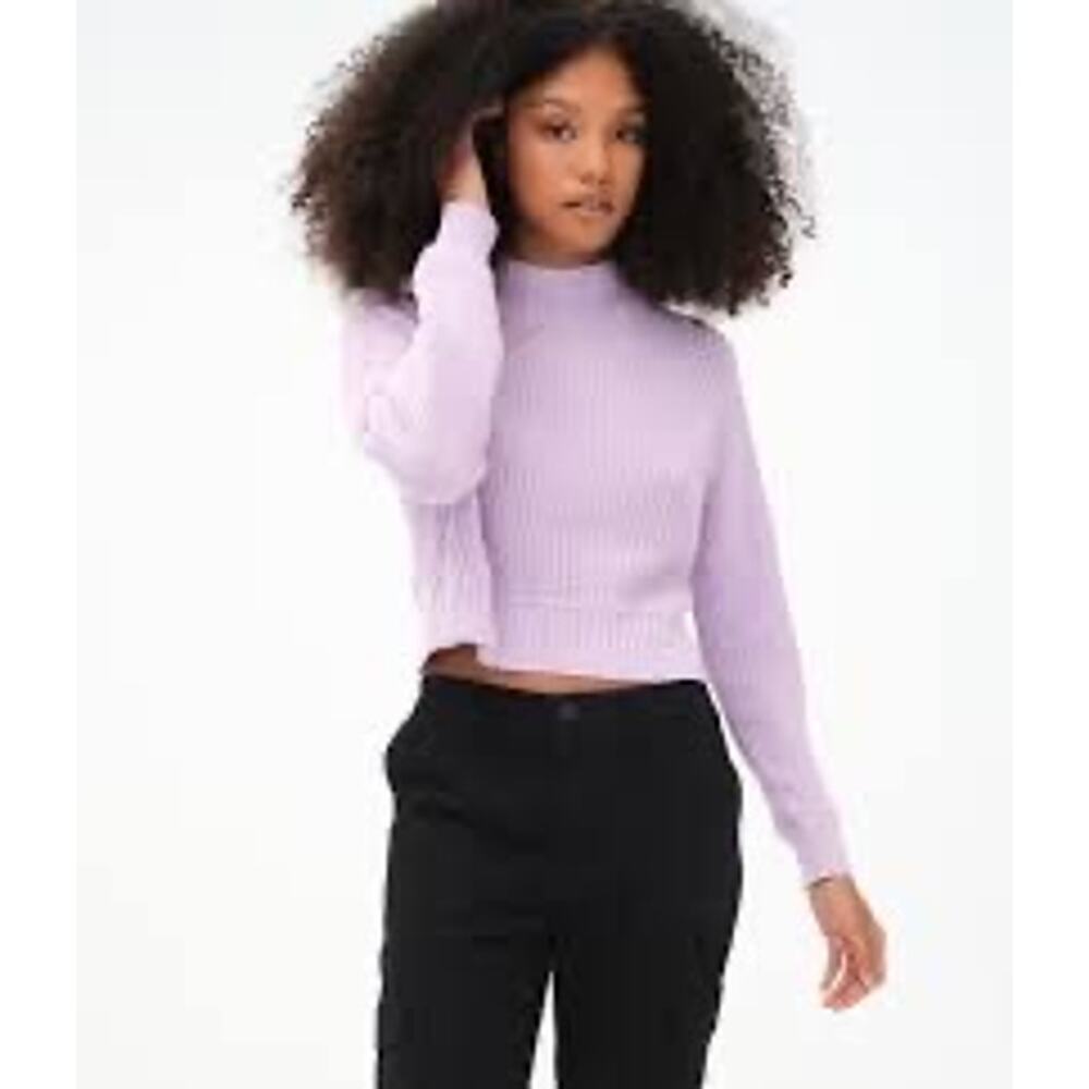 Lavender Mock Neck Cropped Knit Sweater sz M